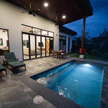 Modern Villa Overlooking Macal River Valley Benque Viejo Del Carmen ภายนอก รูปภาพ